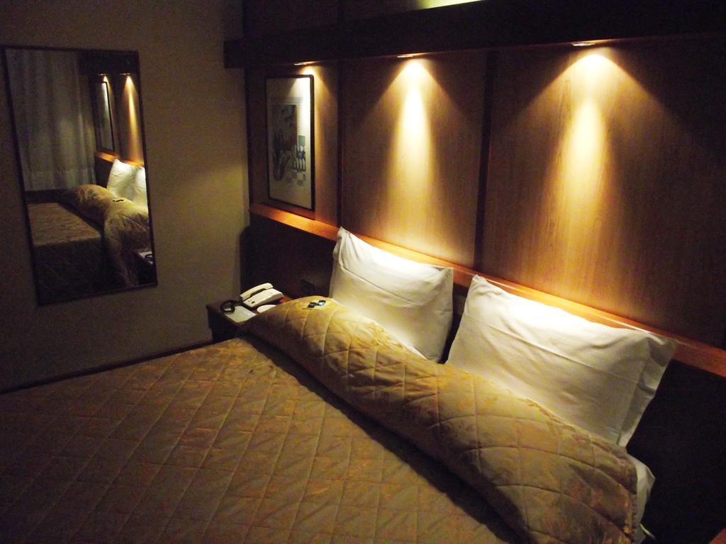 Hotel Motel Ovest Vittuone Стая снимка